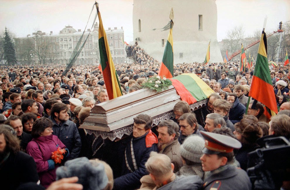 Funeral For Fallen Lithuanian, 01-1991