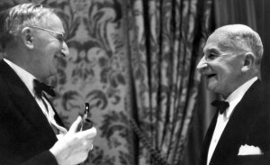 mises-hayek-300x183