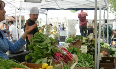 Ballard_Farmers'_Market_-_vegetables_teser